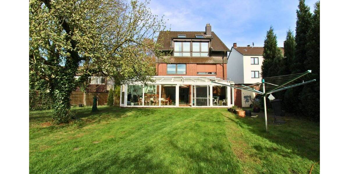 Einfamilienhaus Essen Frintrop - 6 Zimmer, 265 m&sup2;, 899.000&euro; | Angebot:26826071