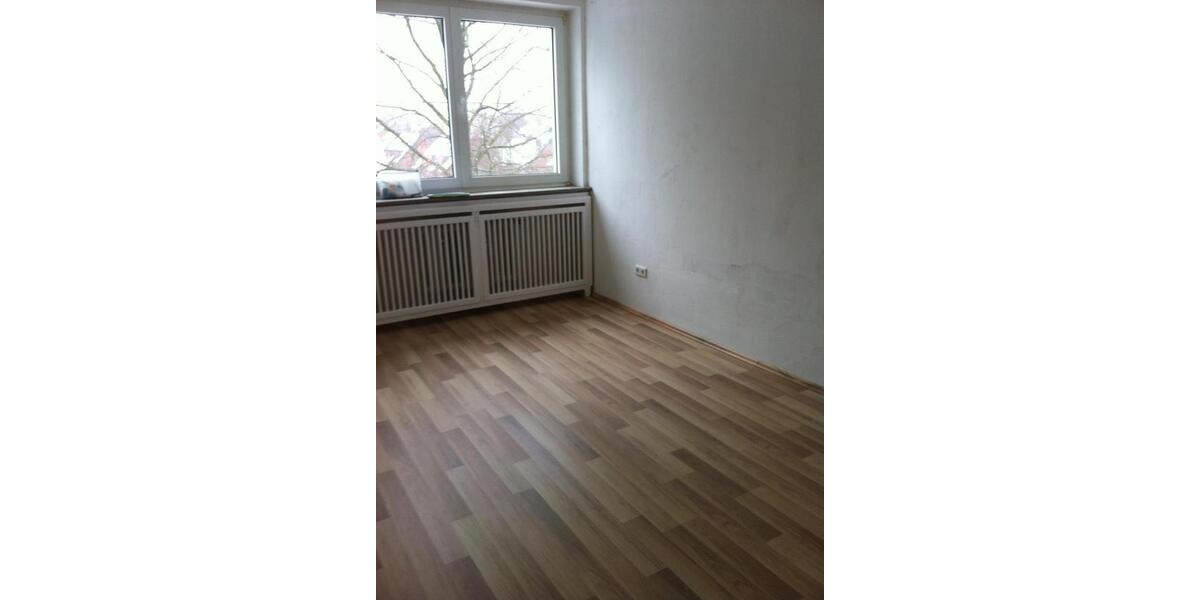 Dachgeschoßwohnung Gelsenkirchen Gelsenkirchen-Mitte - 3.5 Zimmer, 66 m&sup2;, 436&euro; | Angebot:25796705