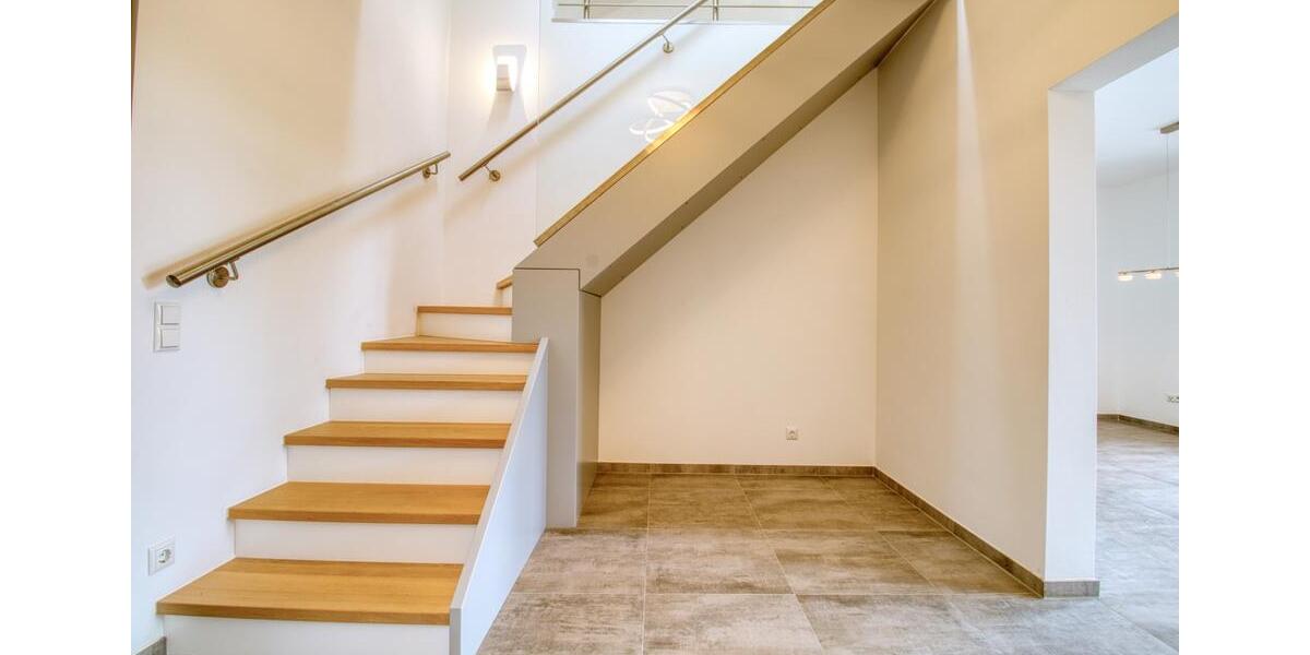 Erdgeschoßwohnung Wetter (Ruhr) - 5 Zimmer, 140 m&sup2;, 2.125&euro; | Angebot:23012348