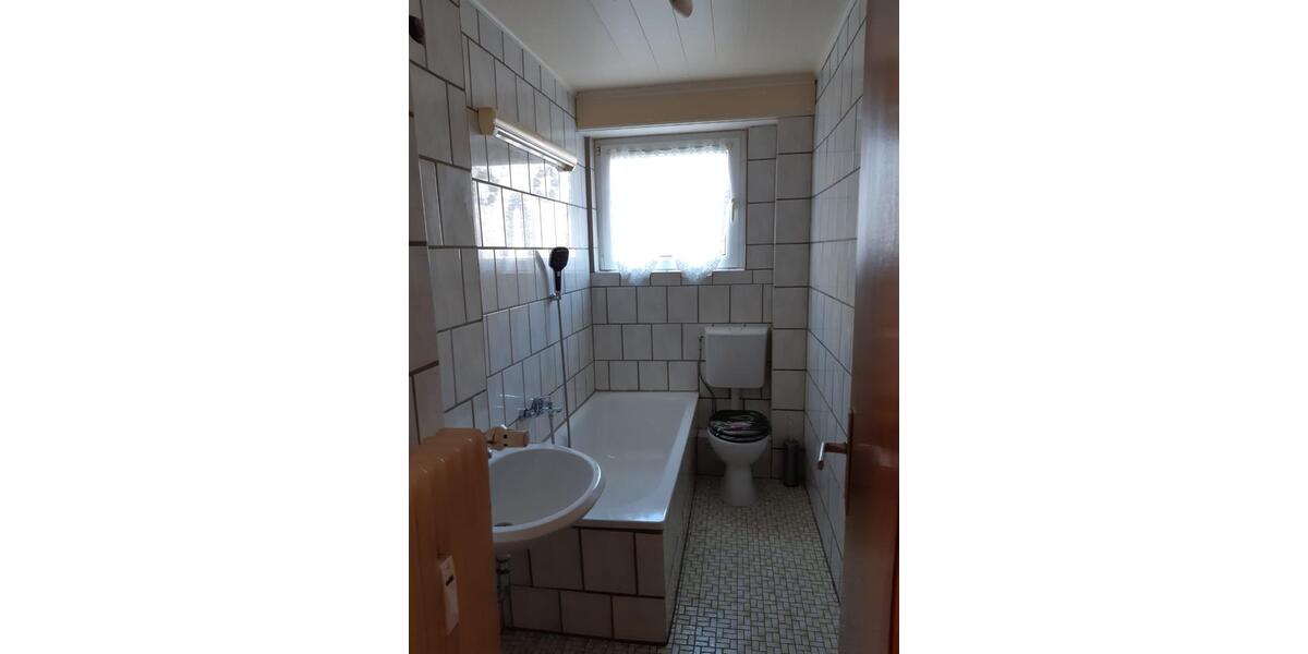 Erdgeschoßwohnung Oberhausen Alt-Oberhausen - 2 Zimmer, 48 m&sup2;, 370&euro; | Angebot:25825851