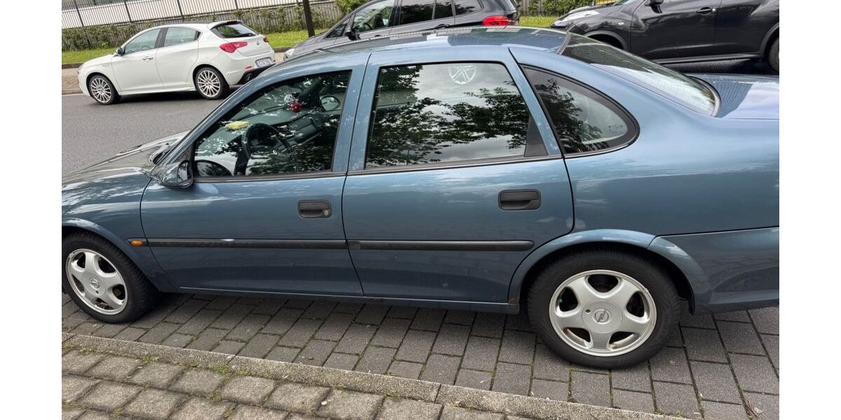 Opel Vectra 177.092 km 1.300 &euro; Essen 45141