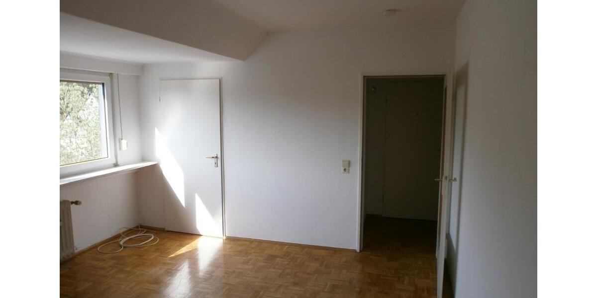 Dachgeschoßwohnung Dortmund Hombruch - 1 Zimmer, 37 m&sup2;, 375&euro; | Angebot:25444627