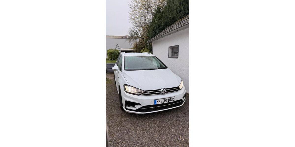 VW Golf Sportsvan 66.800 km 15.900 &euro; Essen 45141