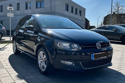 VW Polo 129.600 km 5.499 &euro; Bottrop 46238