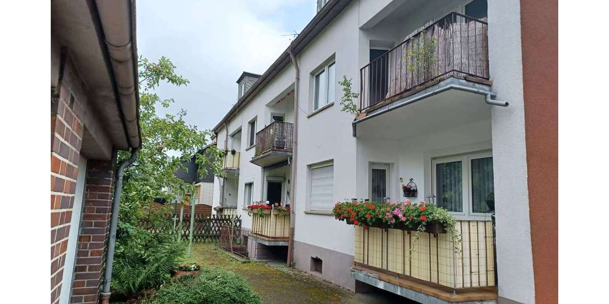 Einfamilienhaus Oberhausen Alstaden - 20 Zimmer, 442 m&sup2;, 520.000&euro; | Angebot:26567383
