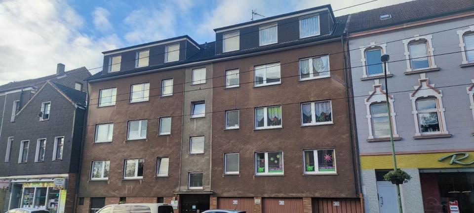 Dachgeschoßwohnung Essen Stadtbezirk VI - 2.5 Zimmer, 48 m&sup2;, 450&euro; | Angebot:24258157