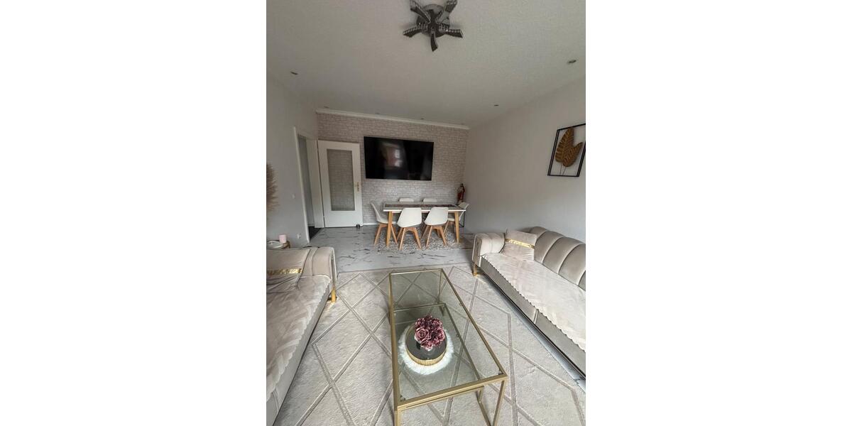 Etagenwohnung Essen Stadtbezirk VI - 3 Zimmer, 82 m&sup2;, 198.000&euro; | Angebot:26581885