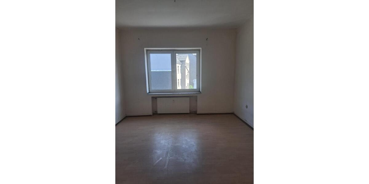 Etagenwohnung Gelsenkirchen - 5 Zimmer, 100 m&sup2;, 700&euro; | Angebot:26546029