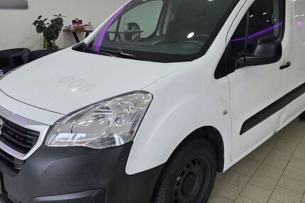 Peugeot Partner 103.000 km 6.999 &euro; Recklinghausen 45661