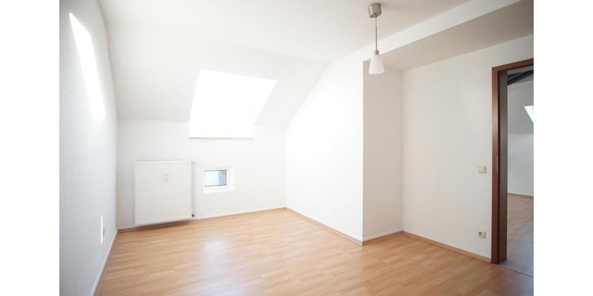 Dachgeschoßwohnung Oberhausen - 2 Zimmer, 51 m&sup2;, 469&euro; | Angebot:25644833
