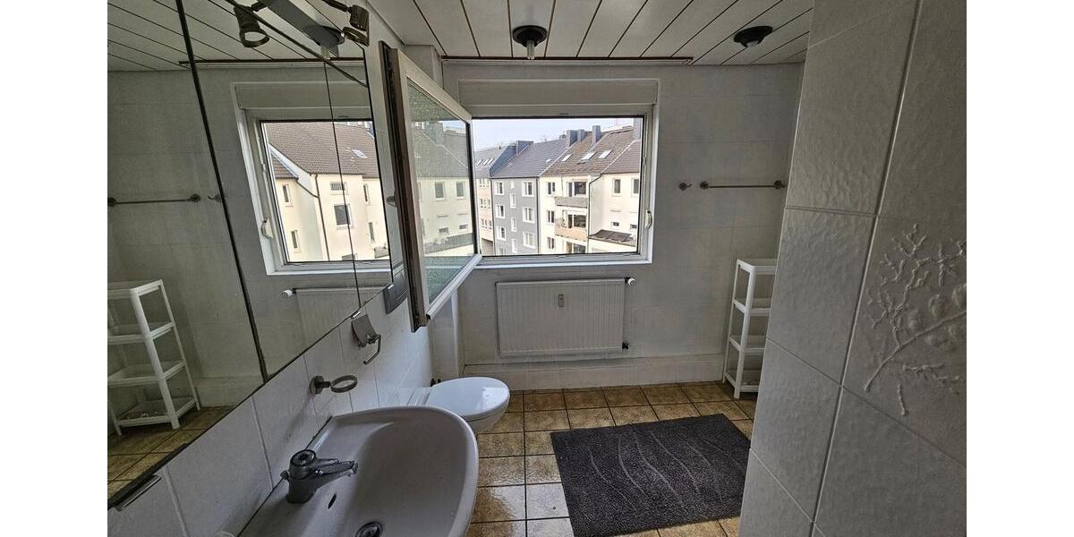 Dachgeschoßwohnung Bochum Bochum-Mitte - 1 Zimmer, 20 m&sup2;, 385&euro; | Angebot:26005012