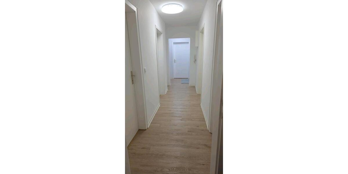 Dachgeschoßwohnung Wuppertal Gemarkung Langerfeld - 5 Zimmer, 120 m&sup2;, 230.000&euro; | Angebot:22881440