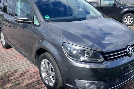 VW Touran 179.000 km 5.980 &euro; Recklinghausen 45657