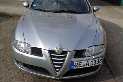 Alfa Romeo GT 225.000 km 1.490 &euro; Dorsten 46284