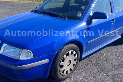 Skoda Octavia 299.000 km 1.990 &euro; Recklinghausen 45657