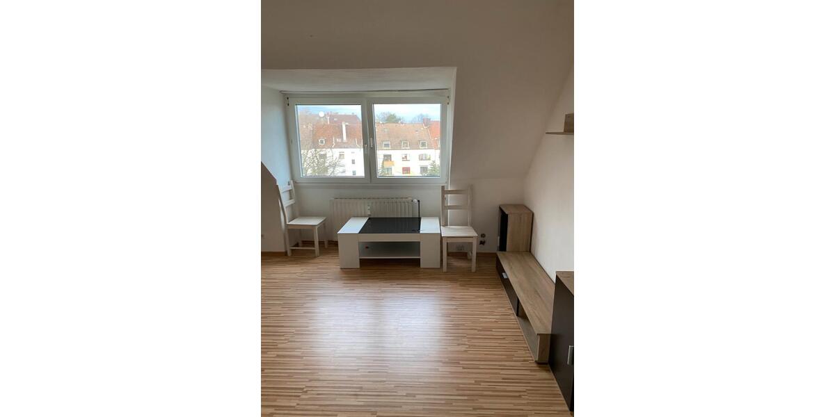Dachgeschoßwohnung Essen Stadtbezirk III - 2.5 Zimmer, 43 m&sup2;, 680&euro; | Angebot:25545178
