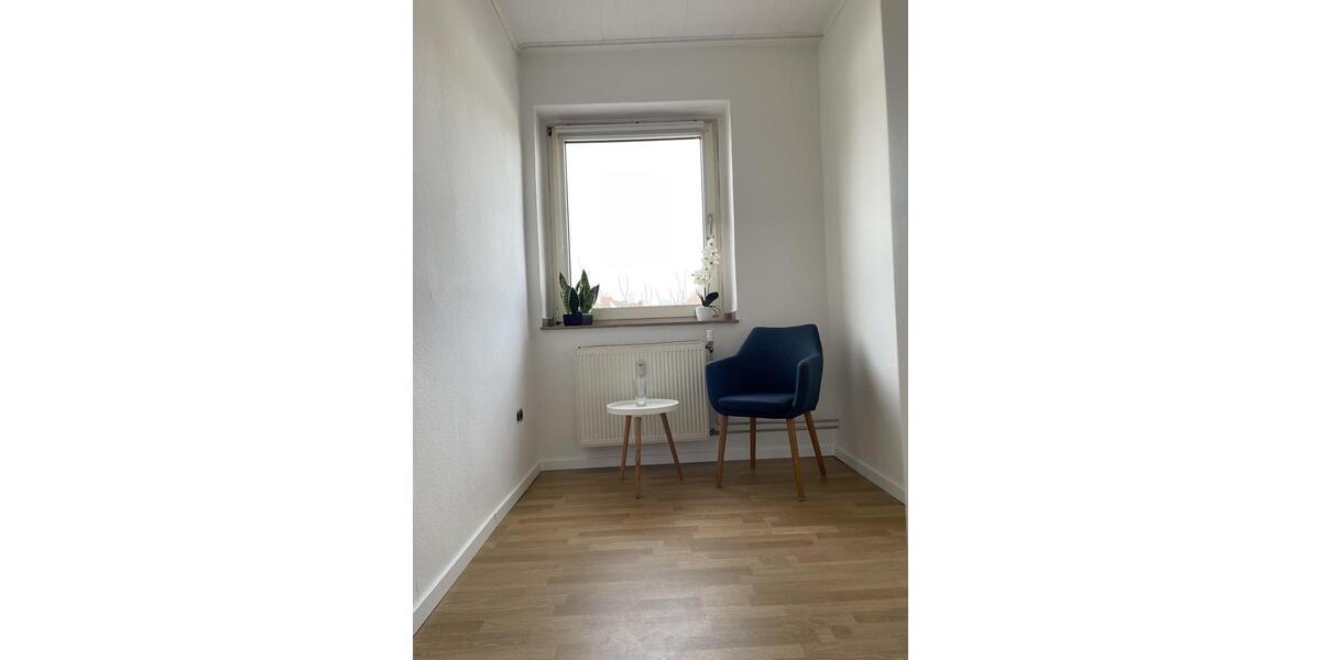 Etagenwohnung Essen Huttrop - 4 Zimmer, 81 m&sup2;, 1.140&euro; | Angebot:25430682