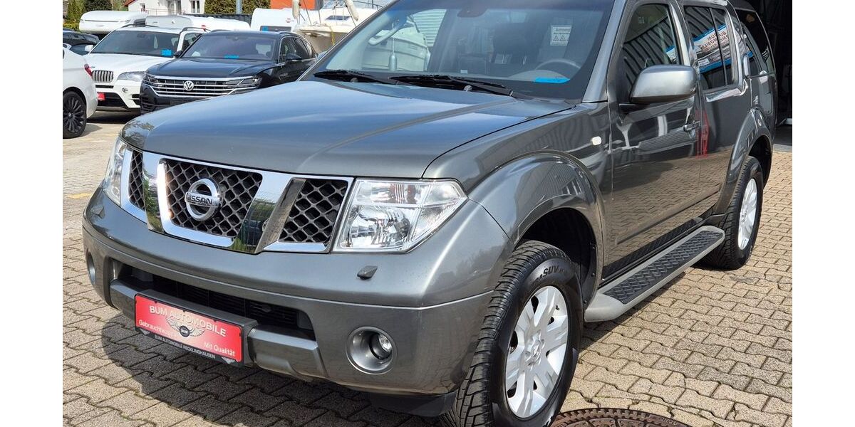 Nissan Pathfinder 208.000 km 8.990 &euro; Recklinghausen 45659