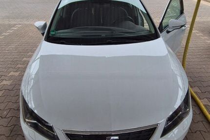 Seat Leon 124.000 km 13.499 &euro; Bochum 44867