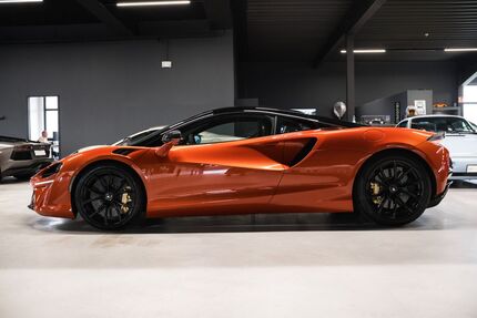 McLaren Artura 2.300 km 224.900 &euro; Holzwickede 59439
