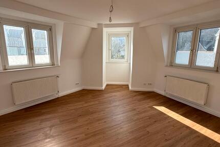 Wohnung Wuppertal Arrenberg - 2 Zimmer, 62 m&sup2;, 685&euro; | Angebot:25850345