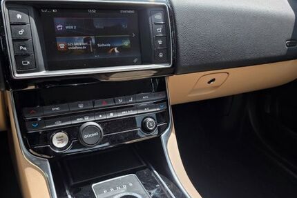 Jaguar XE 105.000 km 13.700 &euro; Dorsten 46286