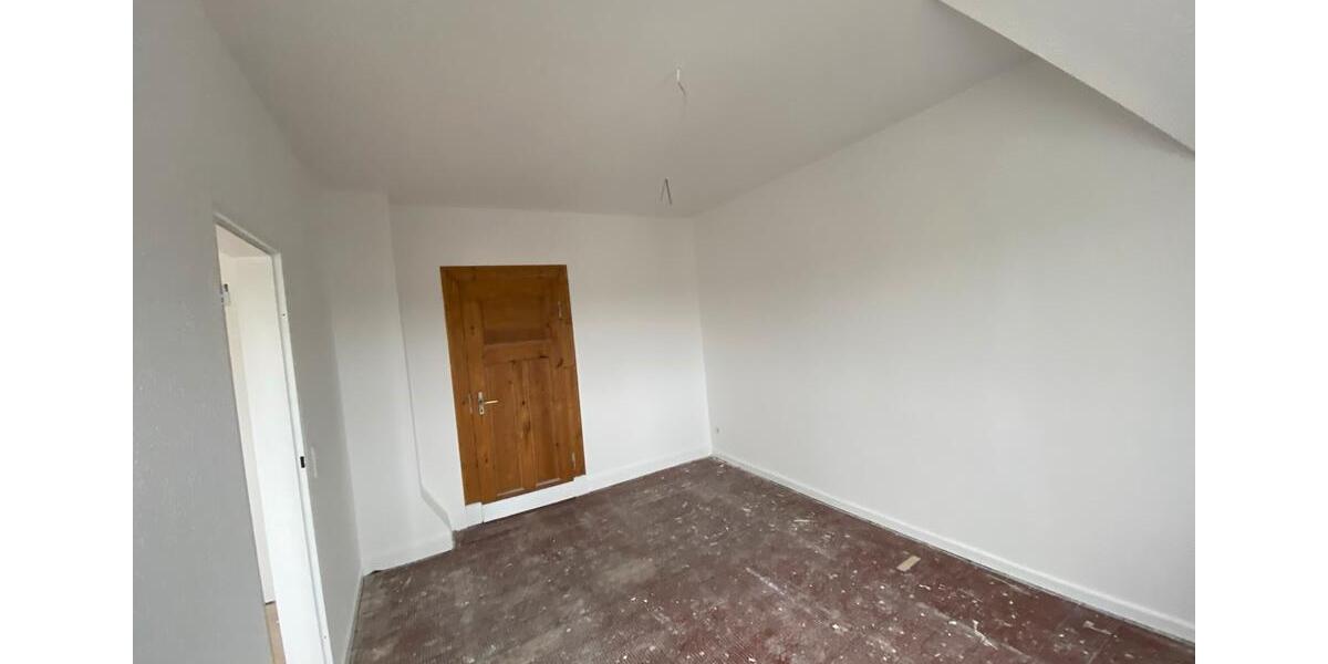 Dachgeschoßwohnung Gevelsberg - 3 Zimmer, 60 m&sup2;, 550&euro; | Angebot:25612800