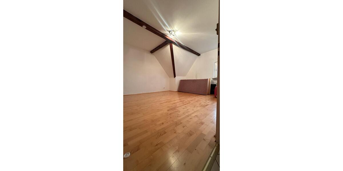 Etagenwohnung Gladbeck - 3 Zimmer, 90 m&sup2;, 700&euro; | Angebot:25972376