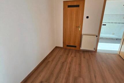 Wohnung Wuppertal Barmen - 2 Zimmer, 64 m&sup2;, 600&euro; | Angebot:25541350