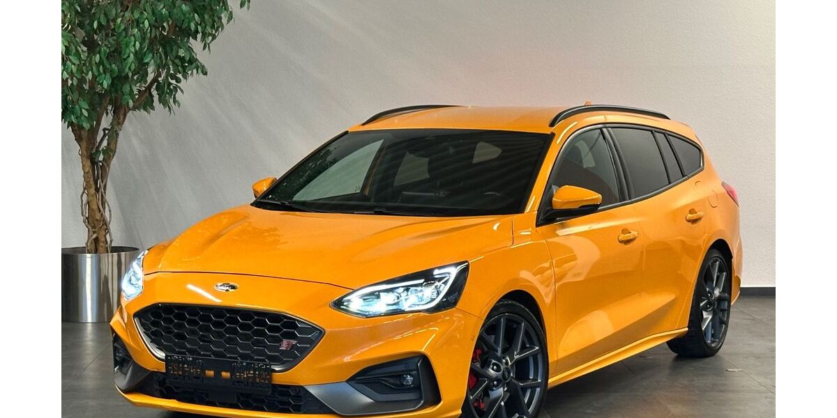 Ford Focus 27.000 km 21.899 &euro; Wuppertal 42279