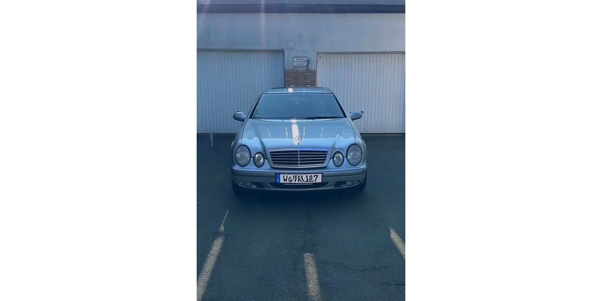 Mercedes-Benz CLK 230 247.000 km 2.000 &euro; Wuppertal 42399