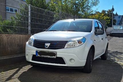 Dacia Sandero 132.733 km 1.600 &euro; Velbert 42551