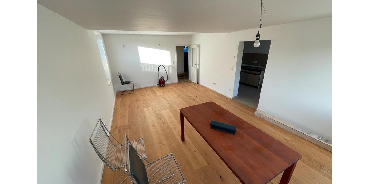 Etagenwohnung Recklinghausen Berghausen - 3 Zimmer, 85 m&sup2;, 1.560&euro; | Angebot:24575930