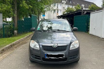 Skoda Fabia 153.000 km 2.150 &euro; Essen 45355