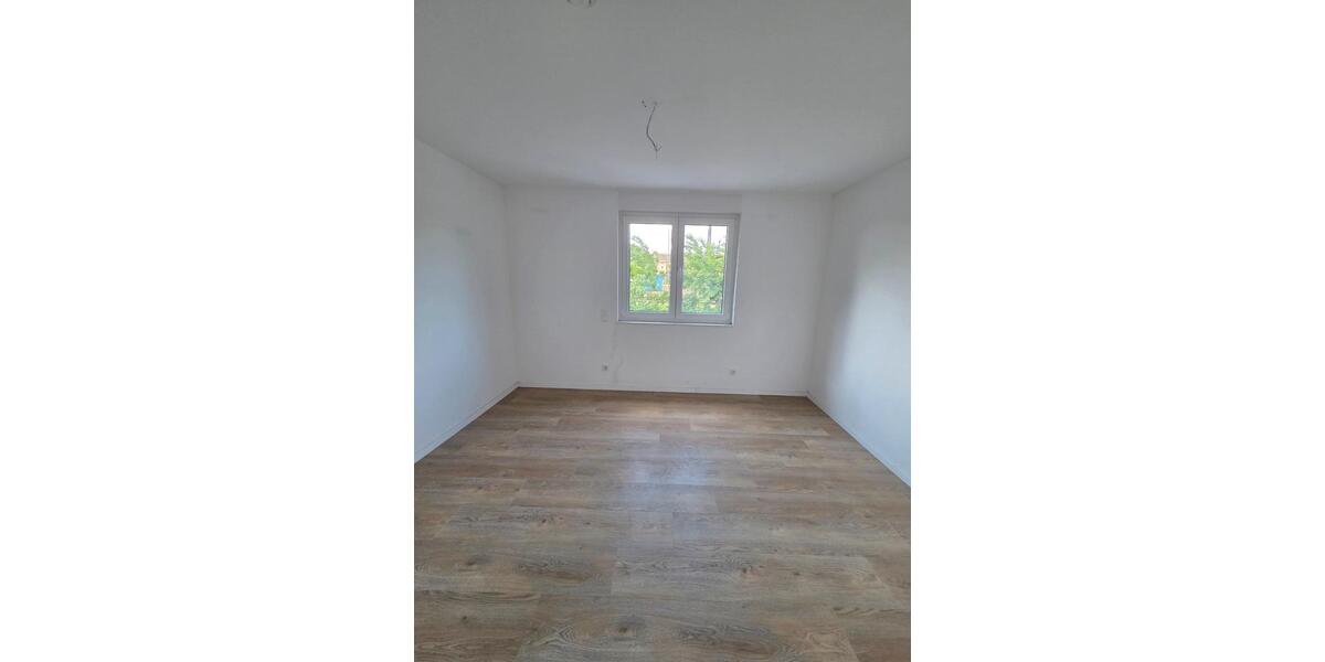 Etagenwohnung Oberhausen Osterfeld - 4 Zimmer, 96 m&sup2;, 1.395&euro; | Angebot:26483504