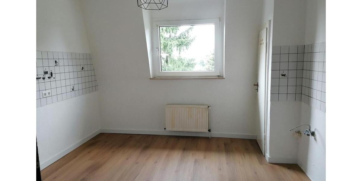Etagenwohnung Essen Stadtbezirk III - 3 Zimmer, 93 m&sup2;, 700&euro; | Angebot:25349464