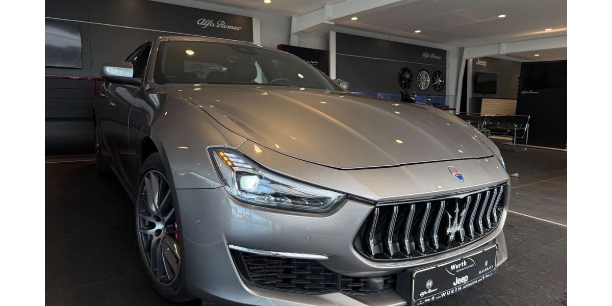 Maserati Ghibli 49.096 km 38.950 &euro; Schwerte 58239