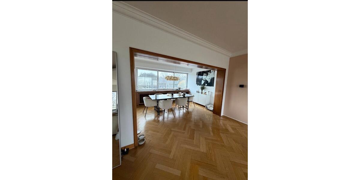 Maisonettenwohnung Essen Stadtbezirk IV - 3.5 Zimmer, 176 m&sup2;, 1.250&euro; | Angebot:25987307