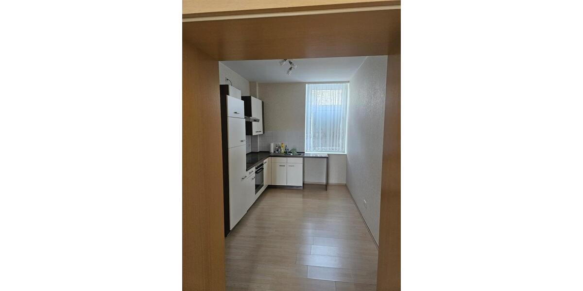 Erdgeschoßwohnung Essen Stadtbezirk VI - 1.5 Zimmer, 32 m&sup2;, 305&euro; | Angebot:25965160