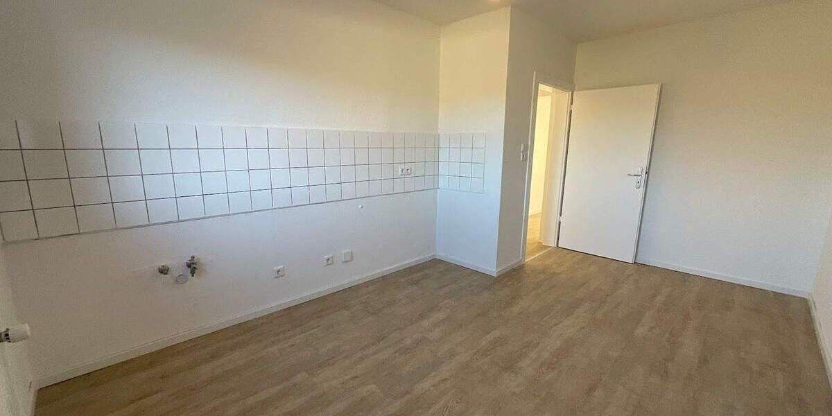 Zimmer Wuppertal Barmen - 4 Zimmer, 94 m&sup2;, 759&euro; | Angebot:25701008
