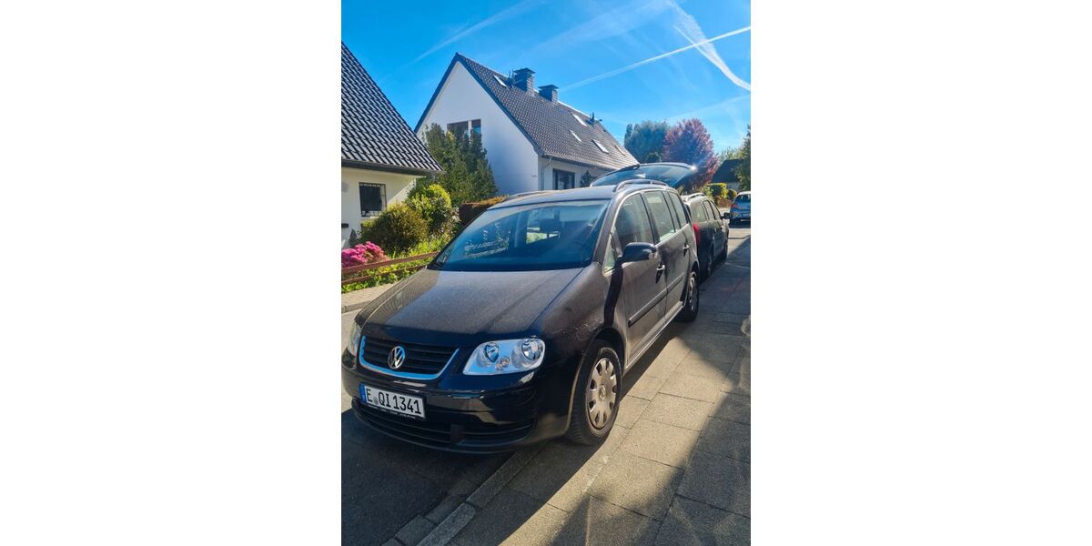 VW Touran 110.200 km 3.700 &euro; Essen 45239