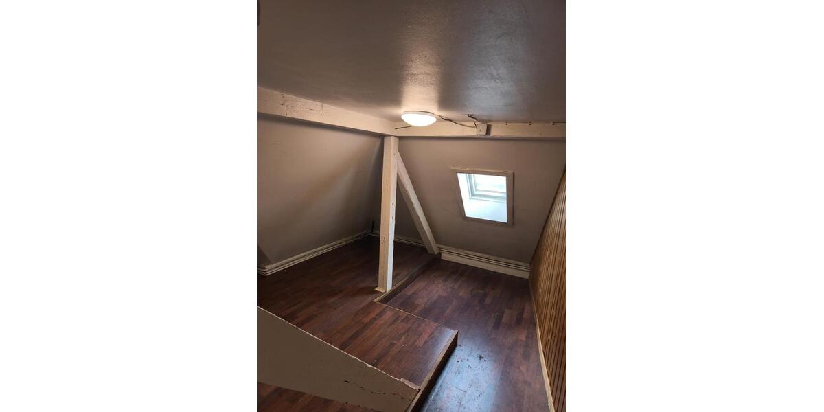 Dachgeschoßwohnung Bottrop - 3 Zimmer, 70 m&sup2;, 525&euro; | Angebot:25341187