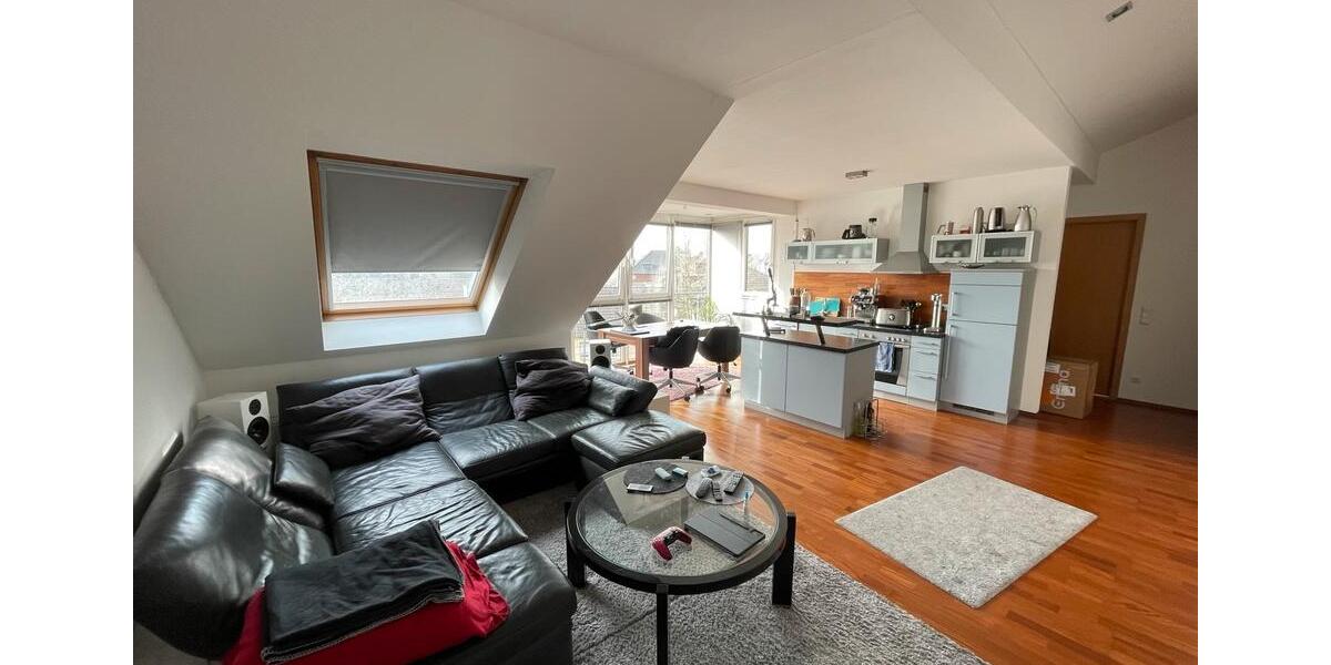 Dachgeschoßwohnung Essen Huttrop - 2 Zimmer, 65 m&sup2;, 510&euro; | Angebot:26014808