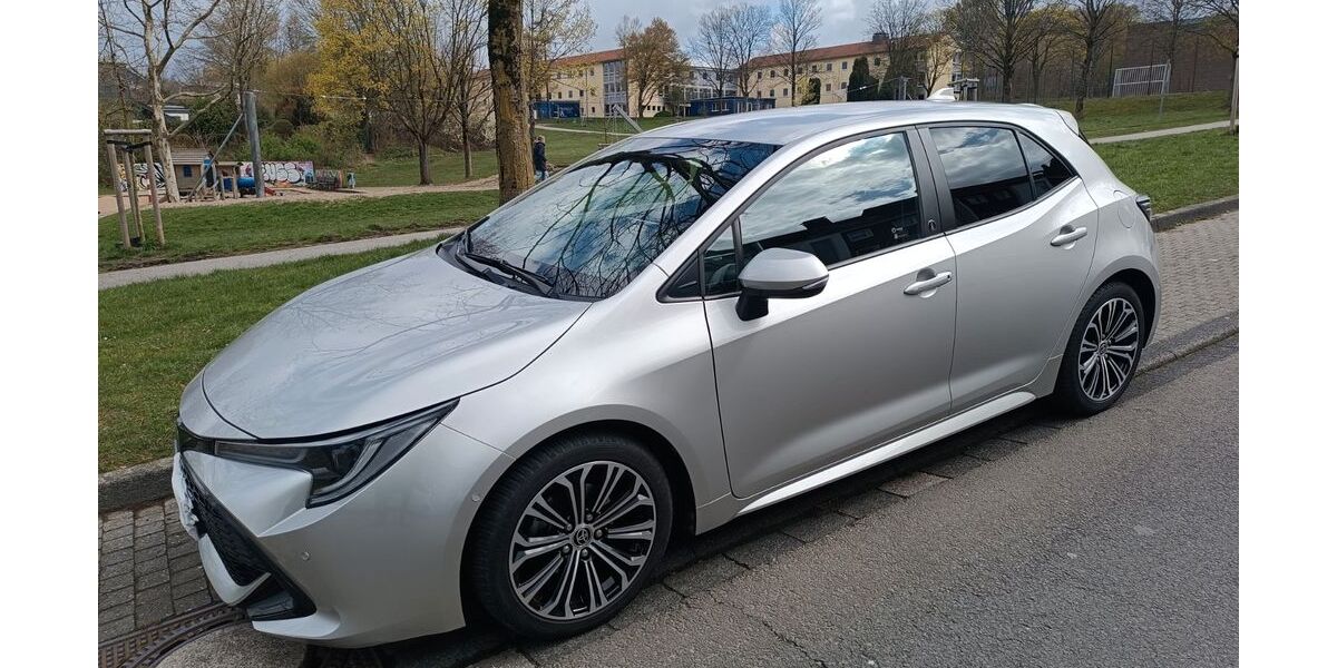 Toyota Corolla 34.400 km 21.990 &euro; Hagen 58093
