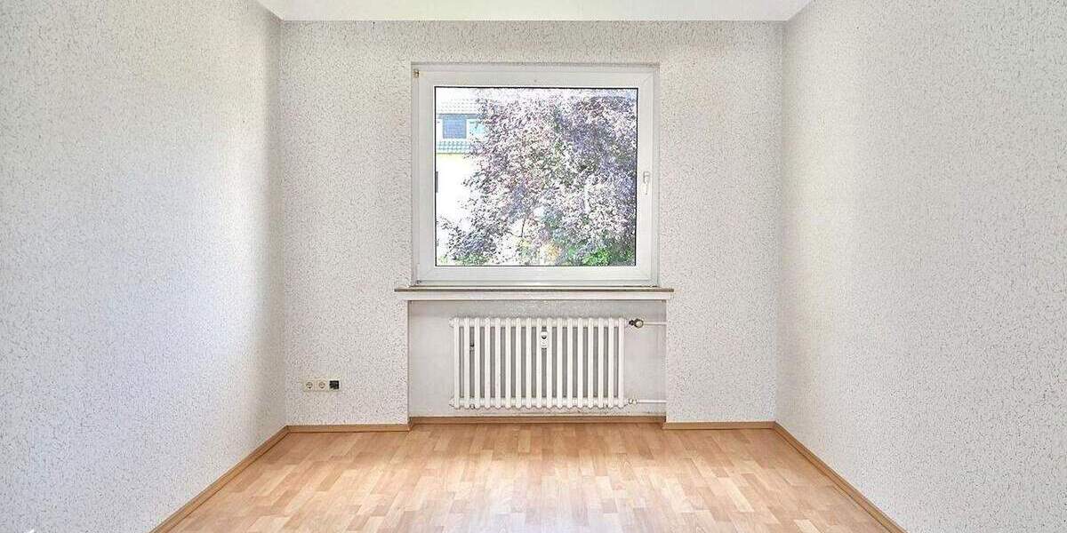 Etagenwohnung Bochum Harpen - 3 Zimmer, 77 m&sup2;, 155.000&euro; | Angebot:25782532