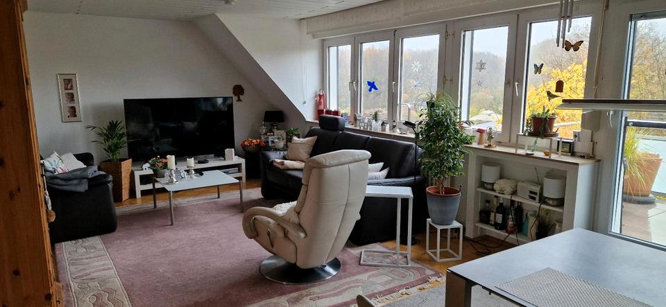 Dachgeschoßwohnung Essen Stadtbezirk VIII - 3.5 Zimmer, 74 m&sup2;, 254.000&euro; | Angebot:23583016