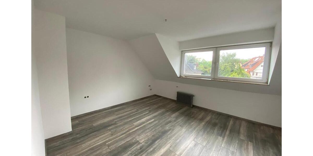 Dachgeschoßwohnung Dortmund Huckarde - 3 Zimmer, 84 m&sup2;, 1.110&euro; | Angebot:26342987