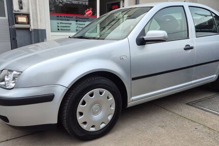 VW Bora 149.023 km 2.200 &euro; Lünen 44532