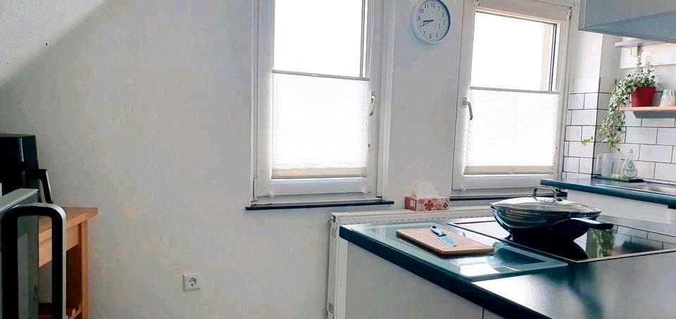 Dachgeschoßwohnung Holzwickede - 3 Zimmer, 80 m&sup2;, 420&euro; | Angebot:25974923