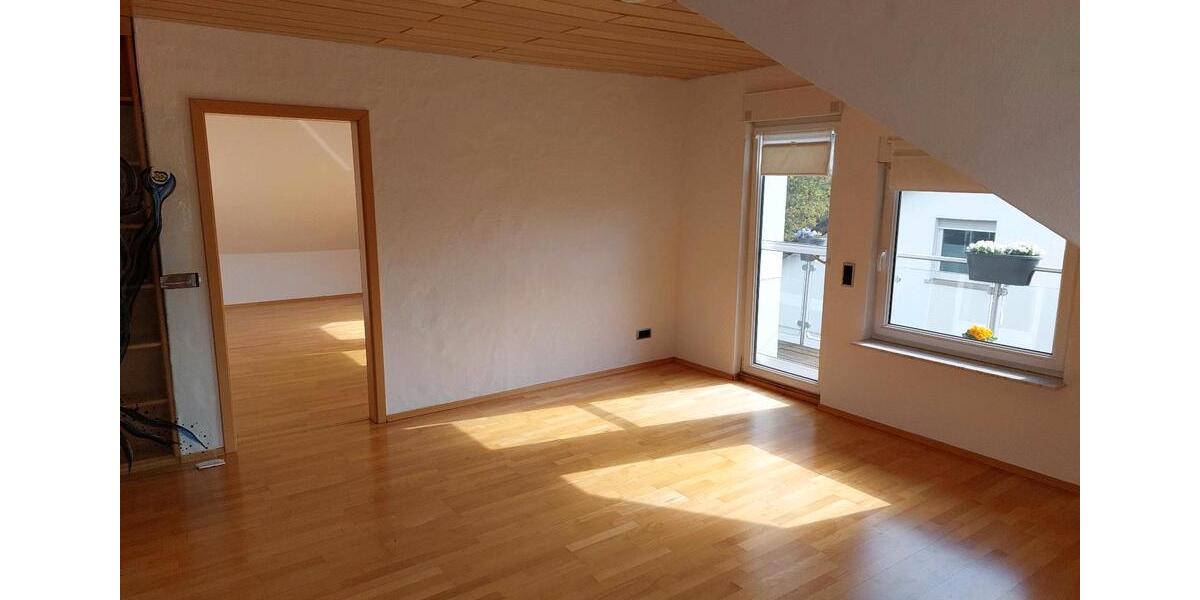 Etagenwohnung Gevelsberg - 4 Zimmer, 110 m&sup2;, 780&euro; | Angebot:25857350